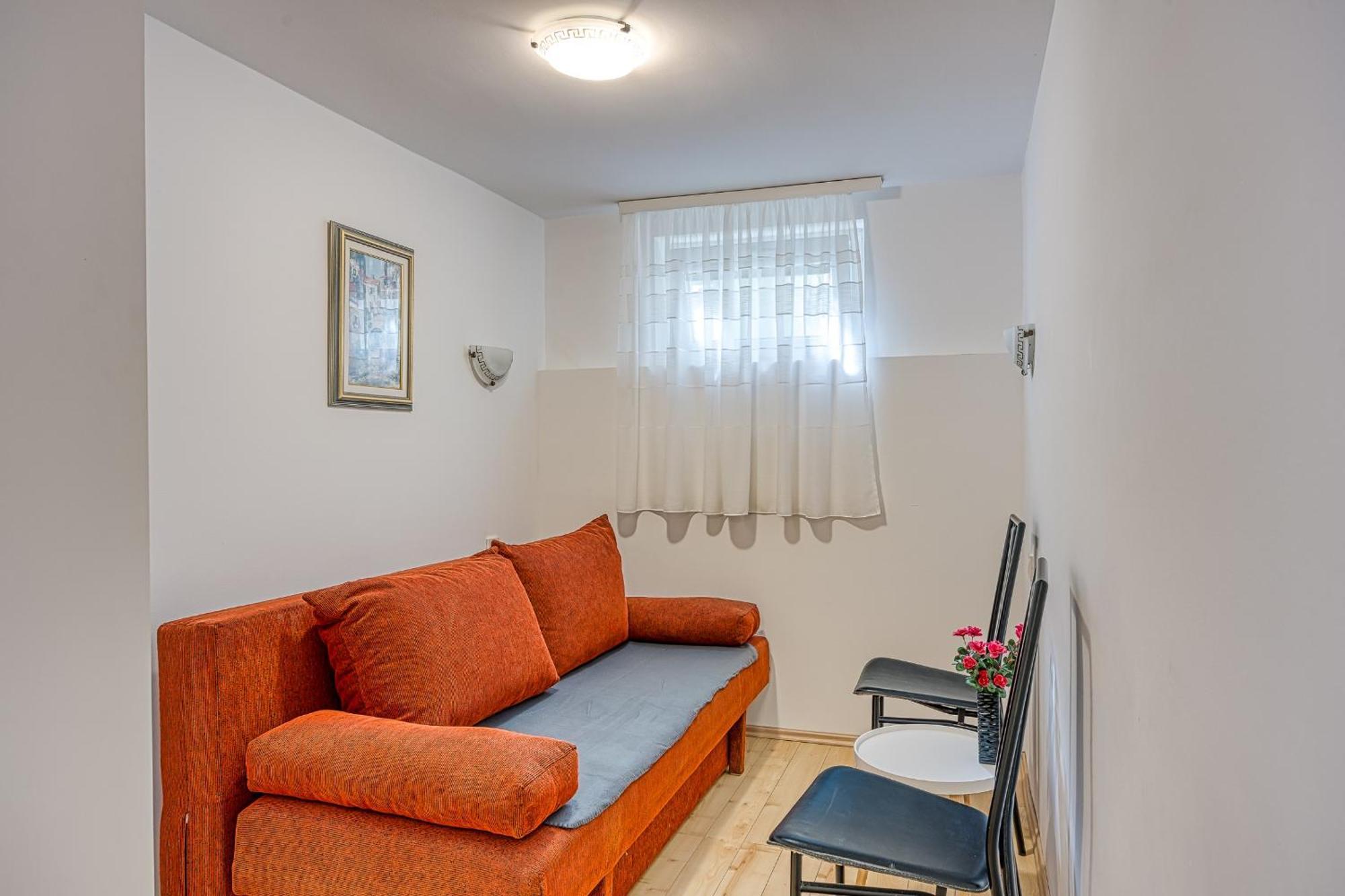 Apartments Pino ロヴィニ 部屋 写真